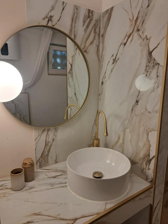 סנג' Apartment Melany מראה חיצוני תמונה